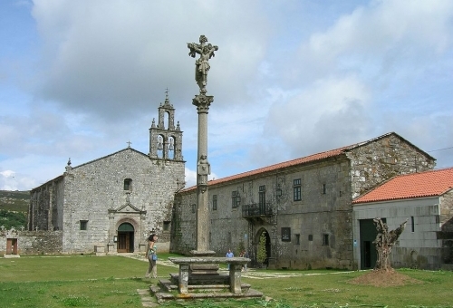 Paseo polo concello de Forcarei